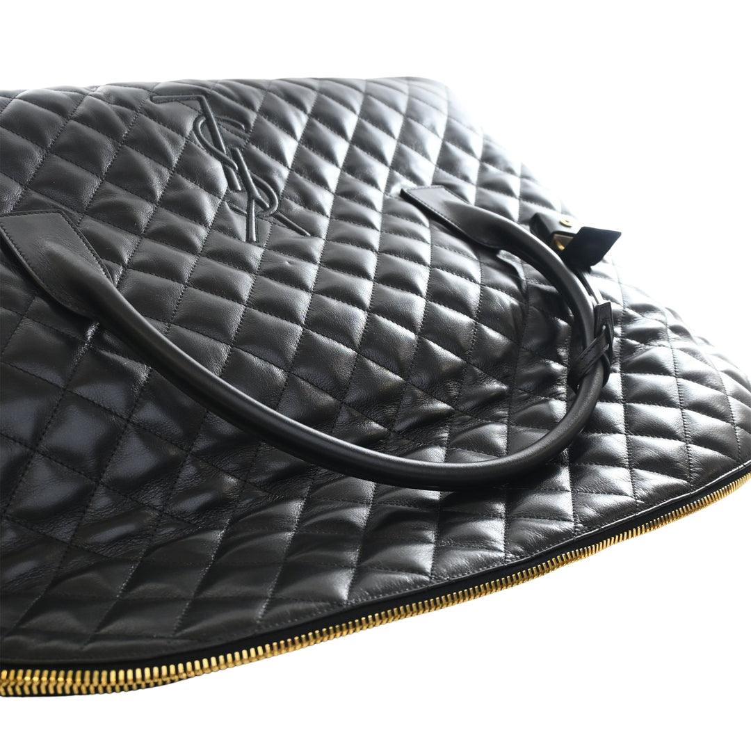 Saint Laurent Matelassé Cuir de veau Monogram ES Giant Sac de voyage