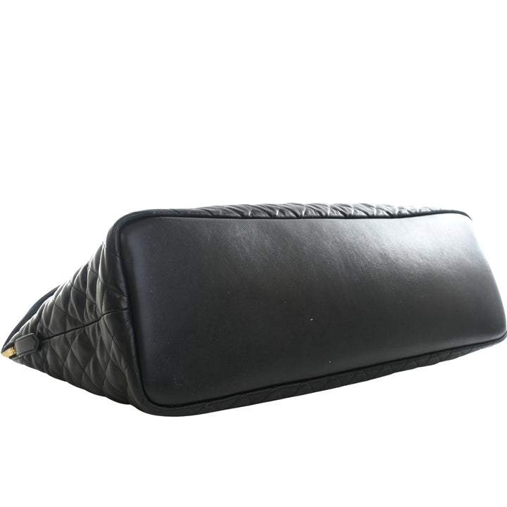Saint Laurent Matelassé Cuir de veau Monogram ES Giant Sac de voyage