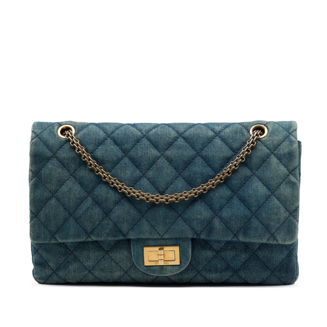 Chanel Matelassé Reissue 2.55 Double rabat 227 Jean Bleu – vue principale – GABY PARIS