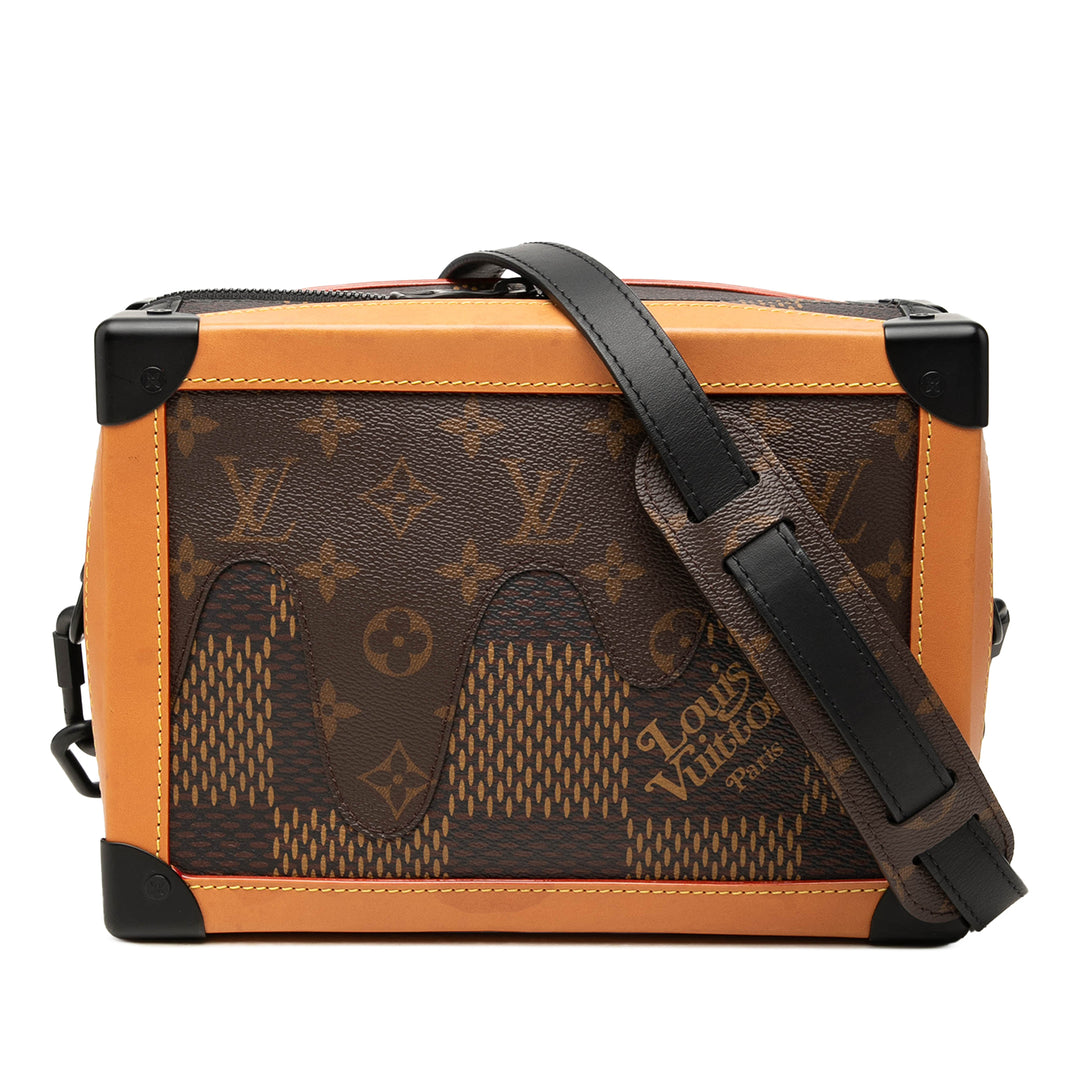 Louis Vuitton Sac bandoulière Nigo Giant Souple Trunk Damier Ébène Marron – vue principale – GABY PARIS