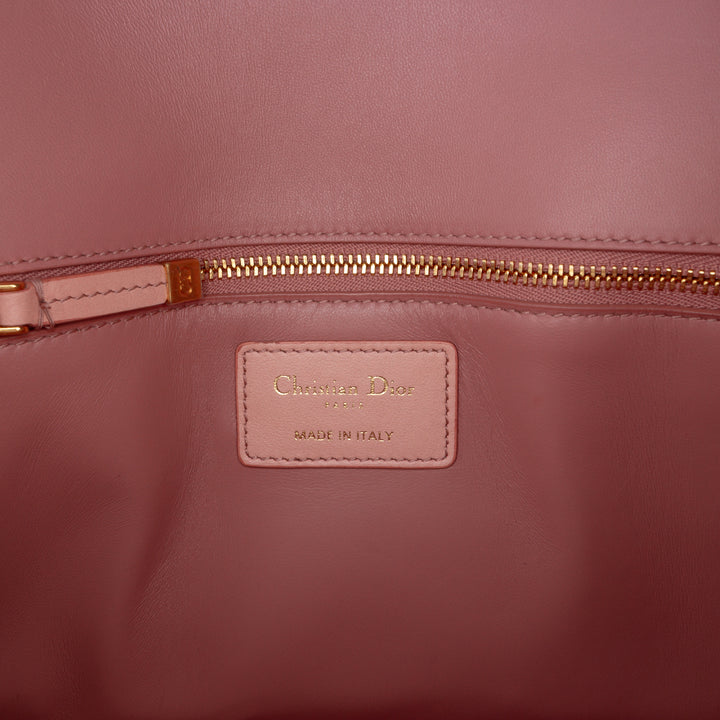 Dior Sac bandoulière Ombre 30 Montaigne boîte Cuir de veau Rose – vue 5 – GABY PARIS