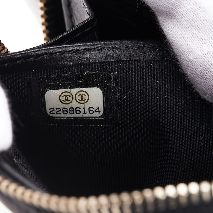 Chanel Reissue 2.55 Quilted Aged Cuir de veau Zip Around Wallet Noir – GABY PARIS Authentique