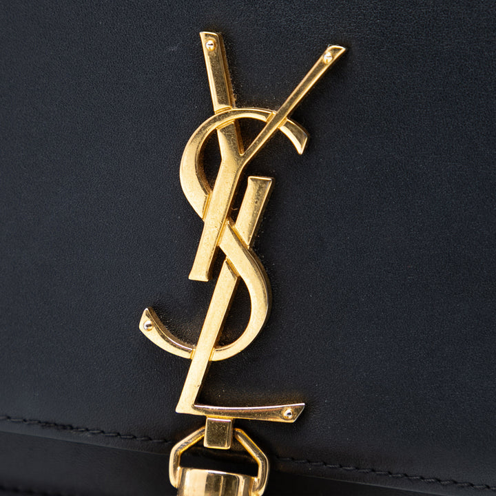 Saint Laurent Small Smooth Cuir de veau Monogram Kate Pompon Sac porté croisé