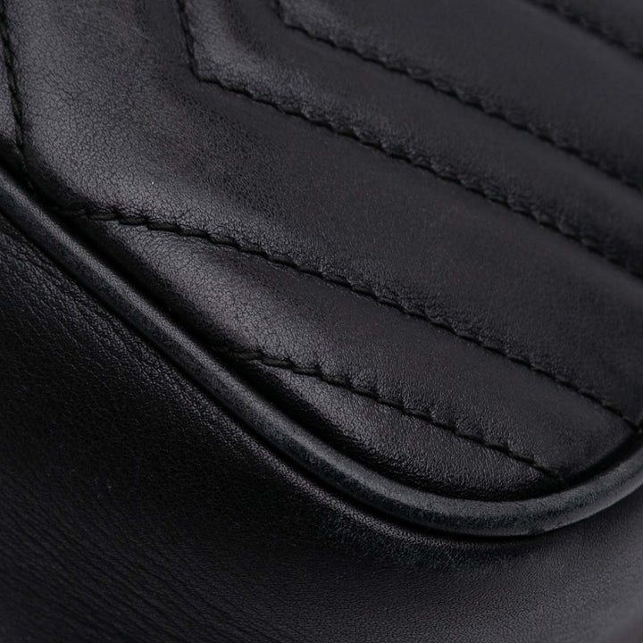 Gucci Small GG Marmont Matelasse Cuir Sac porté croisé Noir