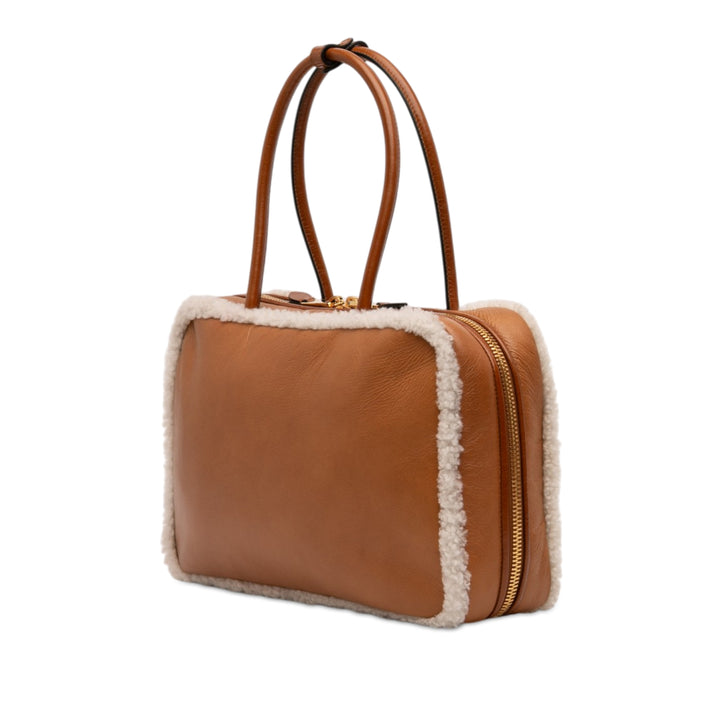 Miu Miu Sac porté épaule Shearling à finitions Logo Beau Grand Cuir de veau Marron – vue 2 – GABY PARIS