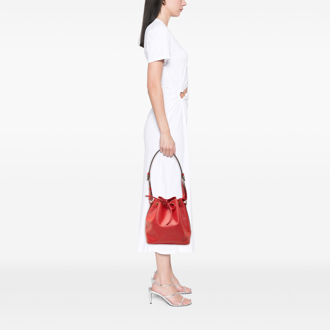 Louis Vuitton Sac seau Noe Épi Rouge – vue 7 – GABY PARIS