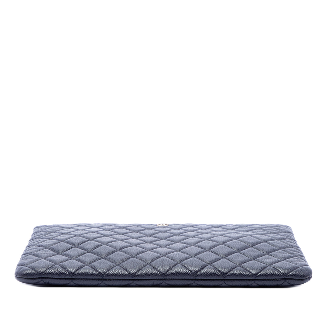 Matelassé O Étui Pochette Grand Cuir caviar Bleu