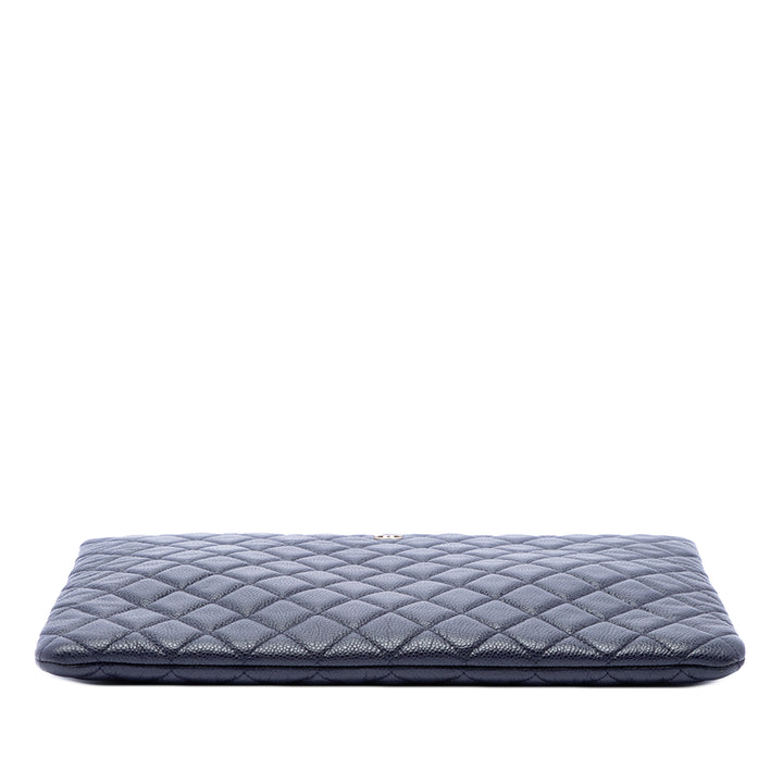 Matelassé O Étui Pochette Grand Cuir caviar Bleu