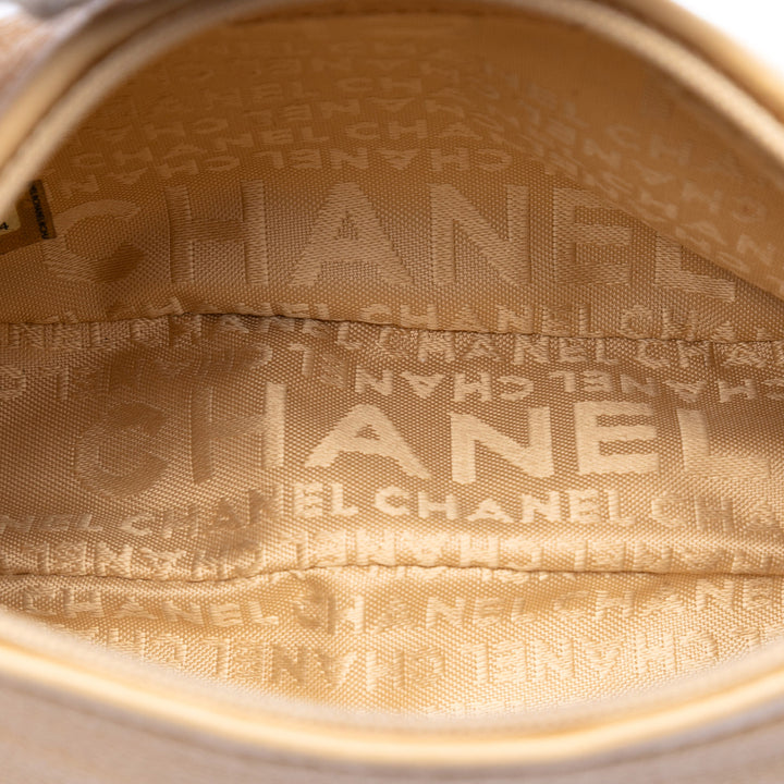 Chanel CC Cuir de veau Pompon Hobo