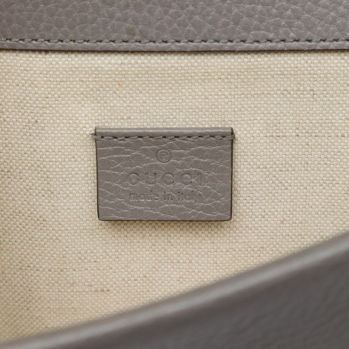 Gucci Sac bandoulière Dionysus Moyen Cuir de veau Gris – vue 5 – GABY PARIS