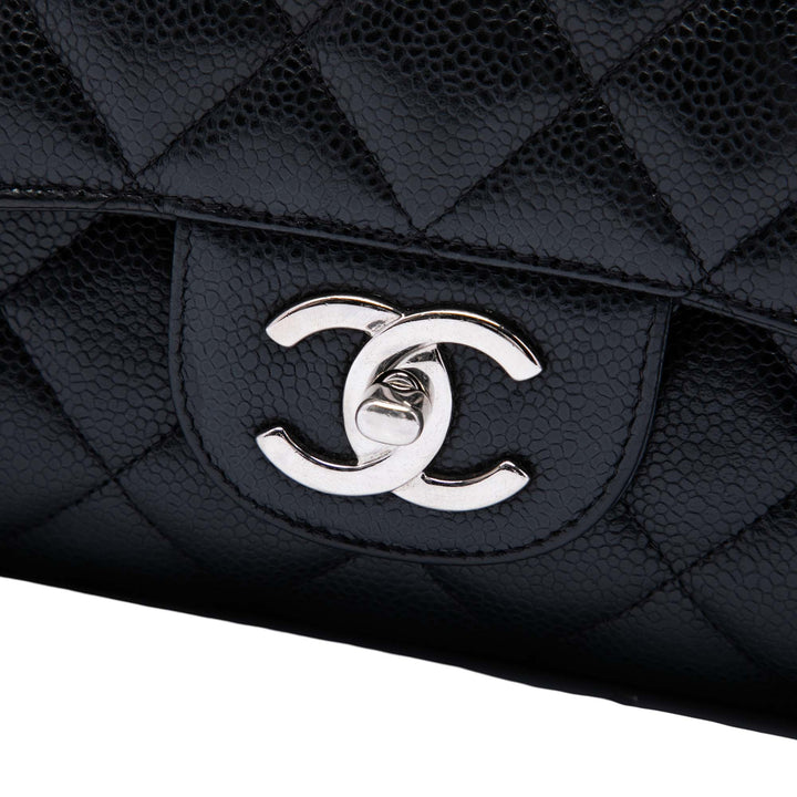 Chanel Classic Double rabat Maxi Cuir caviar Noir – vue 5 – GABY PARIS