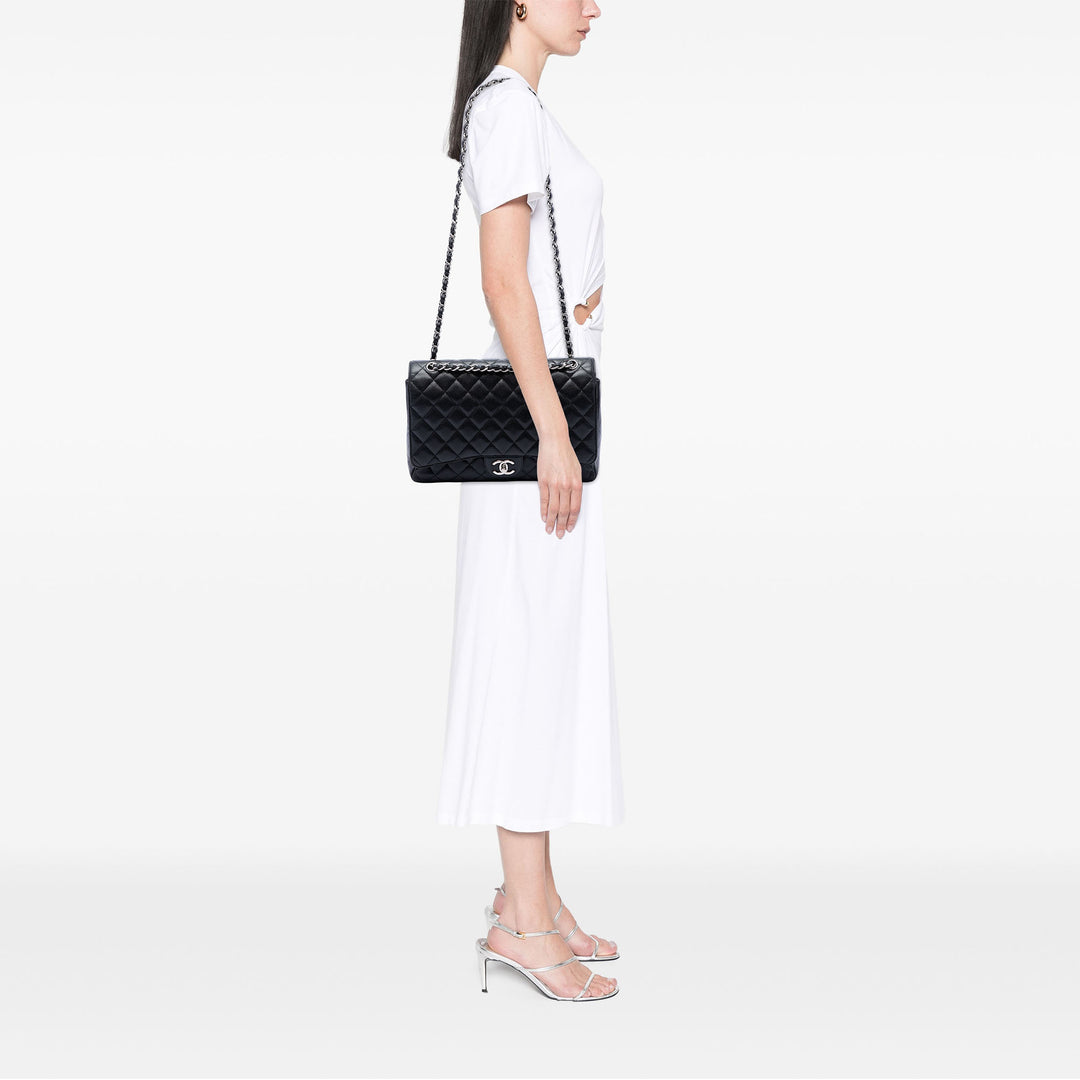 Chanel Classic Double rabat Maxi Cuir caviar Noir – vue 6 – GABY PARIS