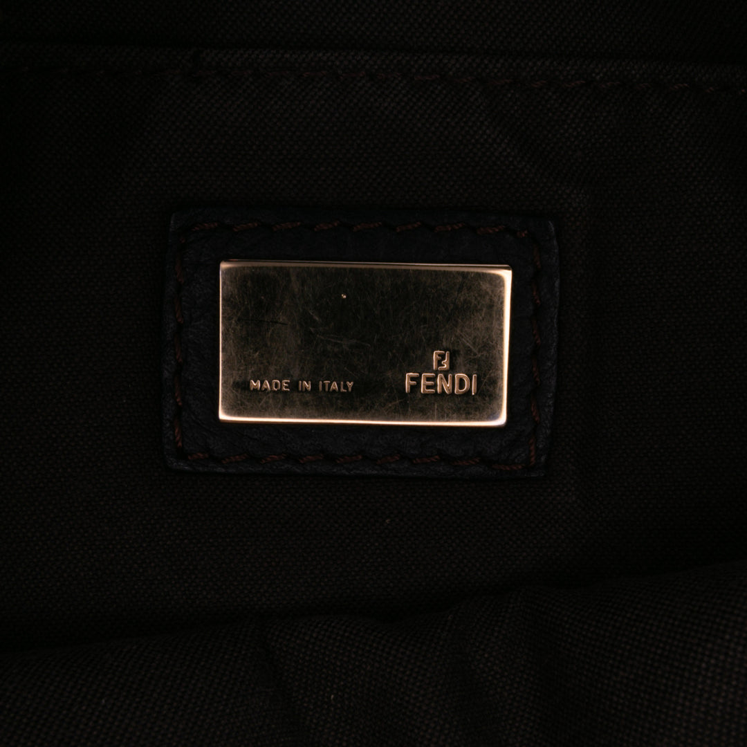 Fendi Small Zucchino Toile F Charm Sac porté croisé Marron – GABY PARIS Authentique