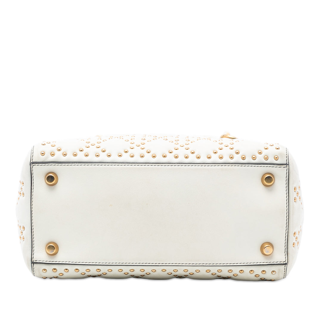 Dior Medium Cuir d’agneau Cannage clouté Supple Lady Dior