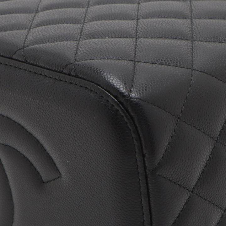 Chanel Medium CC Quilted  Caviar Vanity Étui Noir – GABY PARIS Authentique