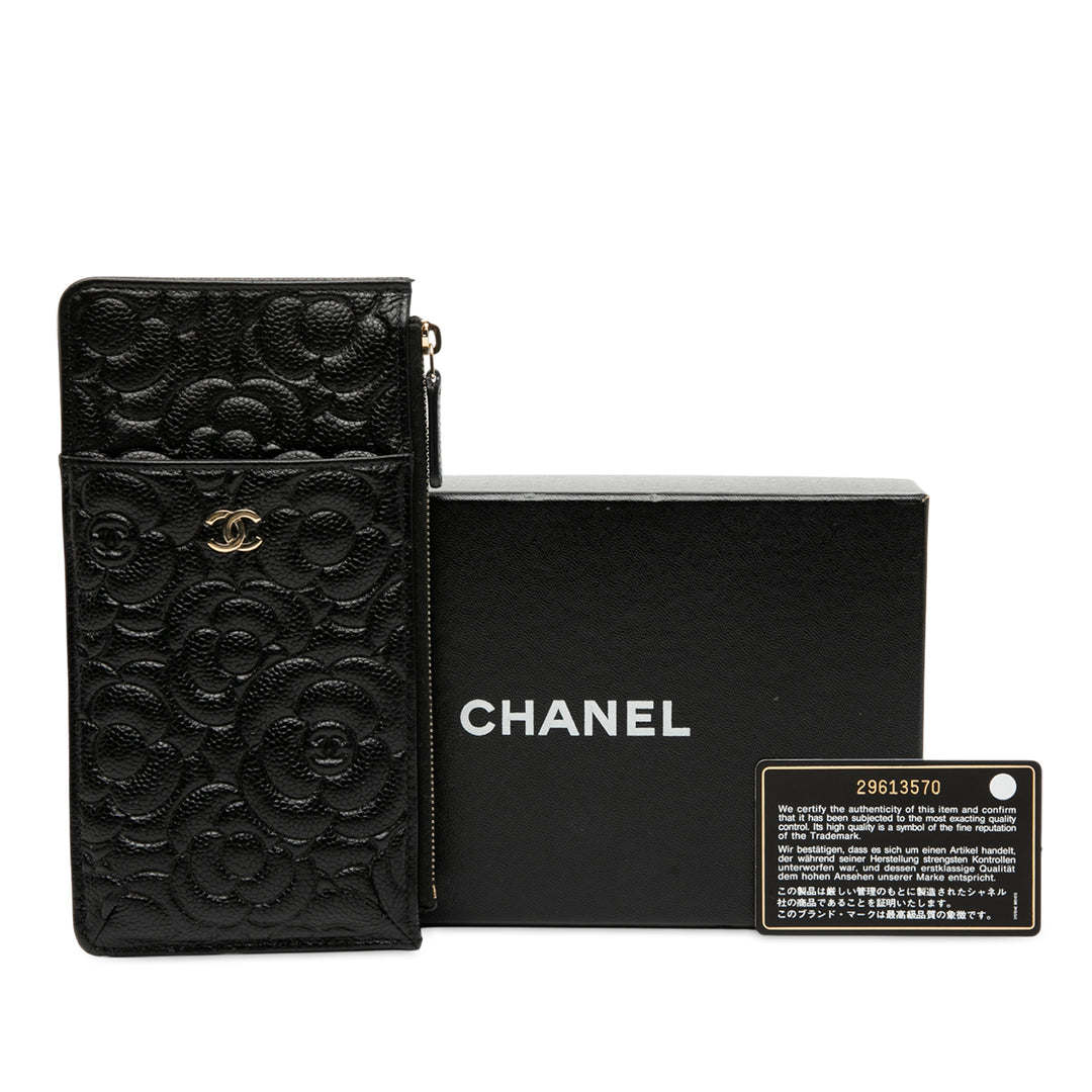 Chanel CC embossé Caviar Camellia Flat Phone Étui Wallet Pochette