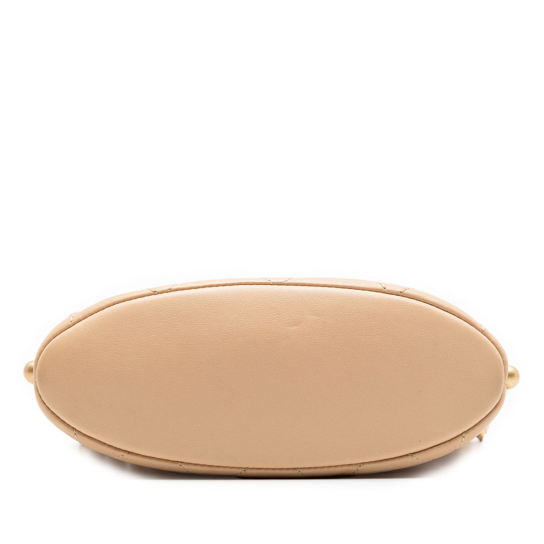 Chanel Small Matelassé Cuir de veau About Perles Hobo