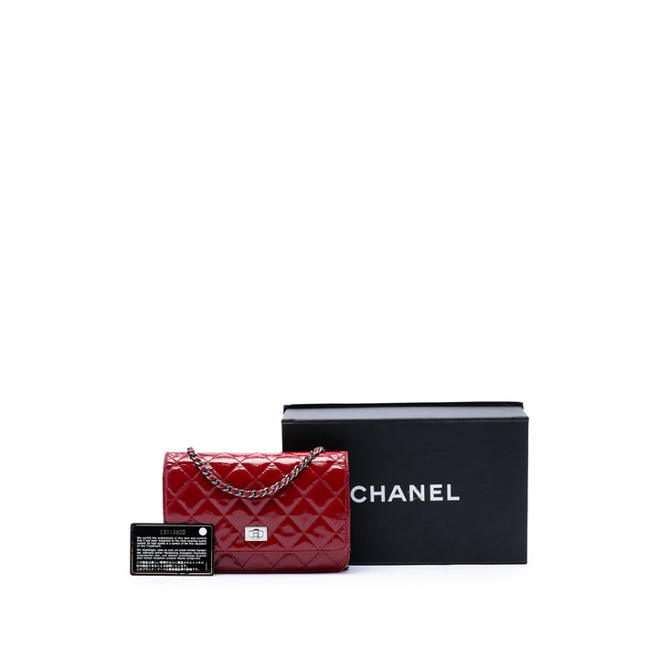 Chanel Matelassé Cuir verni Reissue 2.55 Wallet on Chain