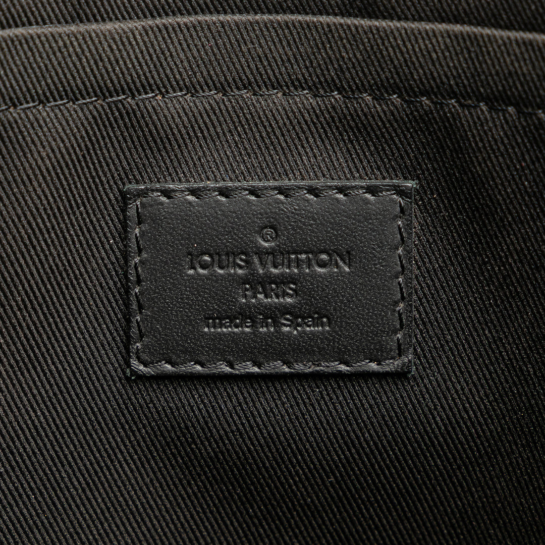 Monogram Shadow Discovery Pochette Black - Gaby Paris
