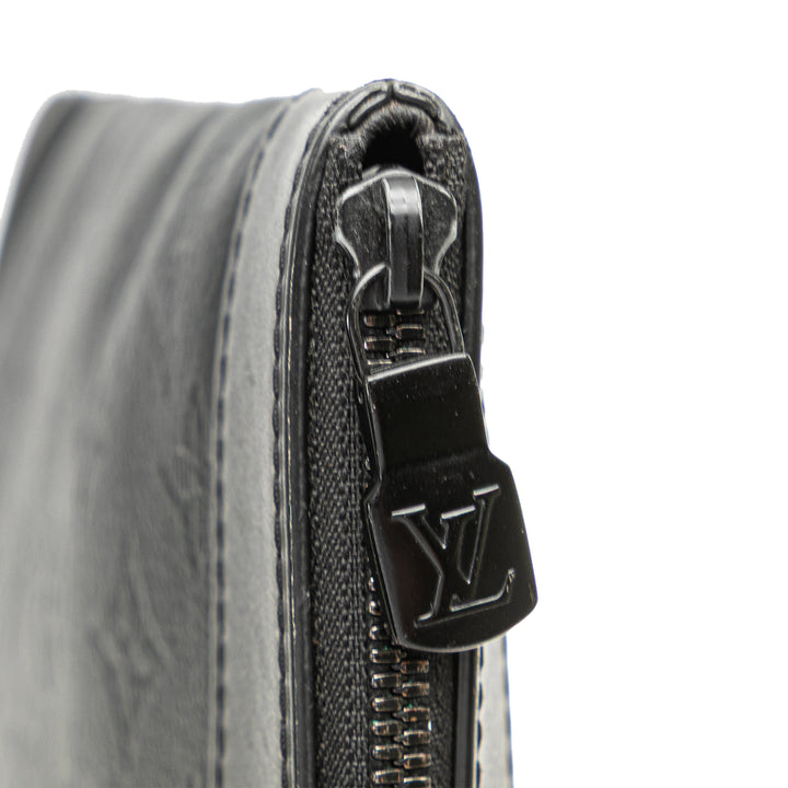 Monogram Shadow Discovery Pochette Black - Gaby Paris