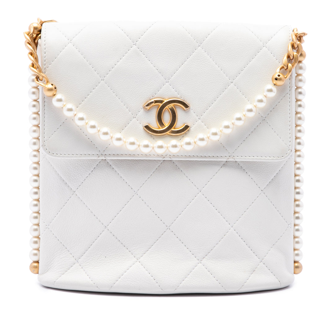 Chanel Sac bandoulière Matelassé About Perles Hobo Petit Cuir de veau Blanc – vue principale – GABY PARIS