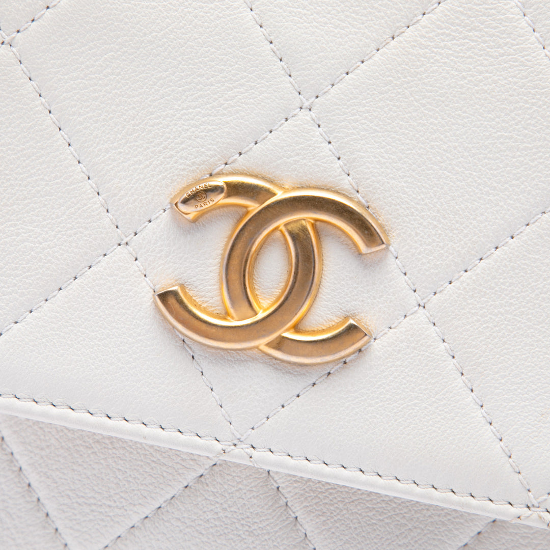 Chanel Sac bandoulière Matelassé About Perles Hobo Petit Cuir de veau Blanc – vue 5 – GABY PARIS