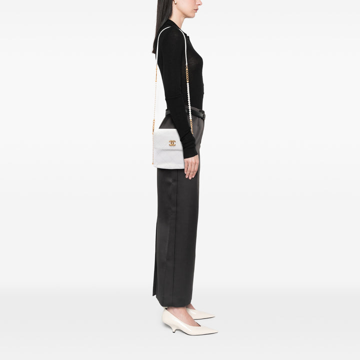 Chanel Sac bandoulière Matelassé About Perles Hobo Petit Cuir de veau Blanc – vue 6 – GABY PARIS