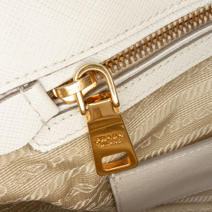 Prada Sac à main Bicolore Lux Promenade Saffiano Moyen Gris – vue 8 – GABY PARIS