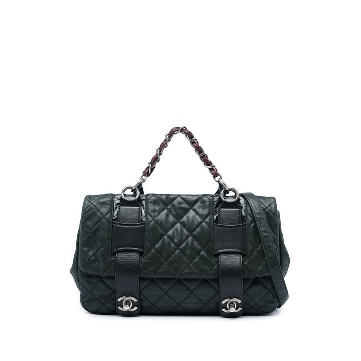 Chanel Matelassé Irisé In The Mix Messenger à rabat Cuir de veau Gris – vue principale – GABY PARIS