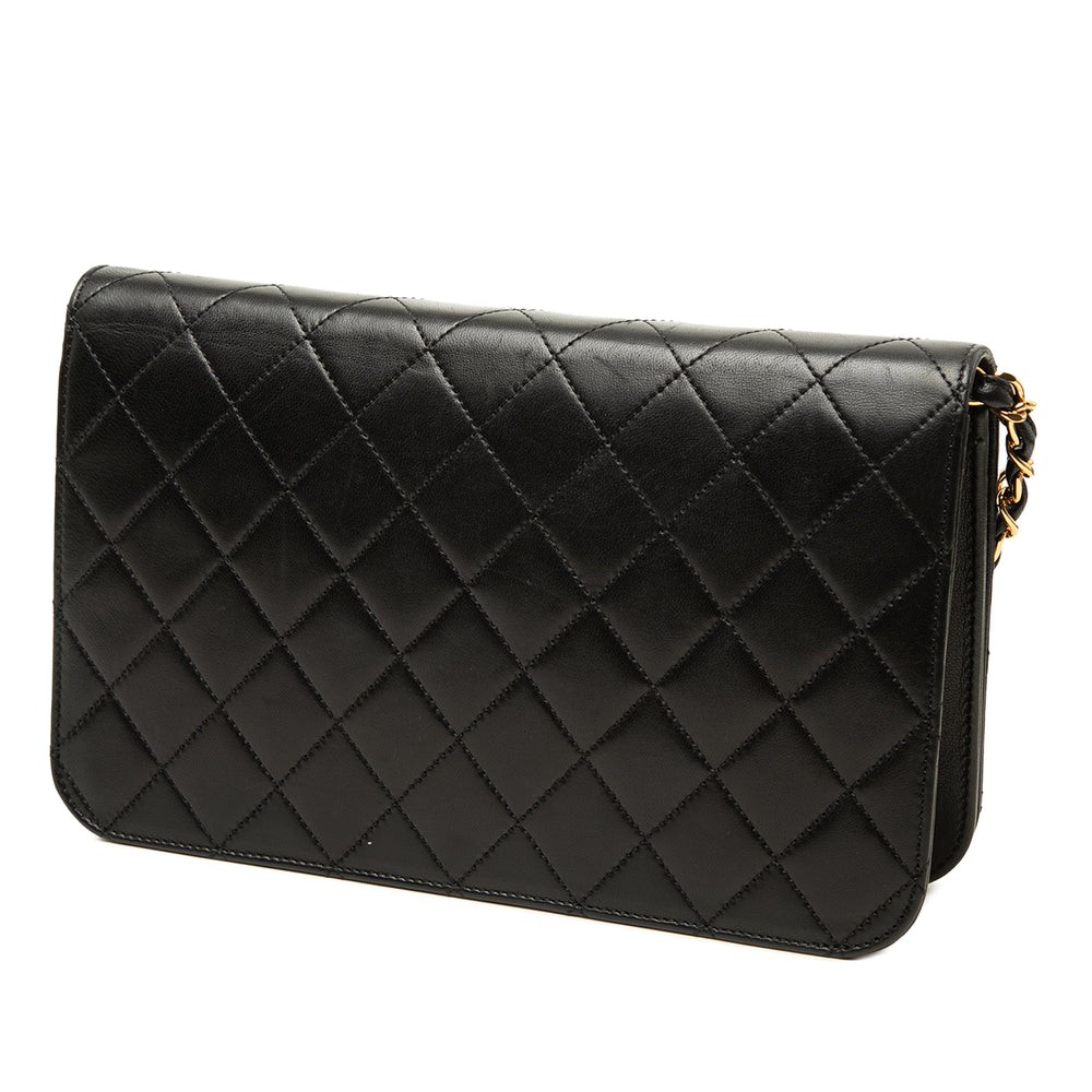 Chanel CC Matelassé Full Rabat simple Petit Cuir d'agneau Noir – vue 2 – GABY PARIS