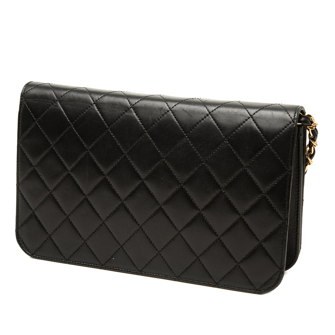 Chanel CC Matelassé Full Rabat simple Petit Cuir d'agneau Noir – vue 2 – GABY PARIS