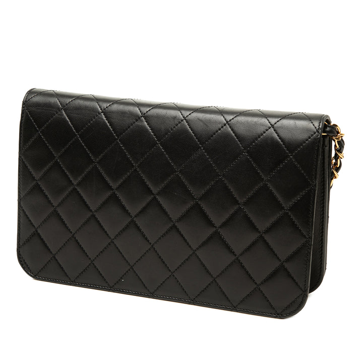 Chanel CC Matelassé Full Rabat simple Petit Cuir d'agneau Noir – vue 2 – GABY PARIS