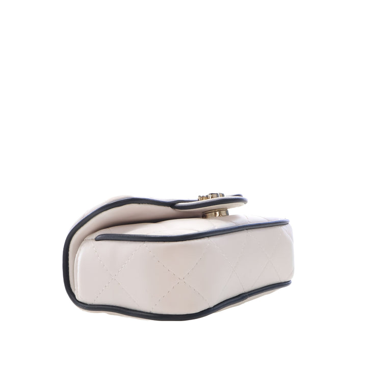 Chanel Pochette Matelassé Resin CC à rabat avec chaîne Cuir d'agneau Blanc – vue 13 – GABY PARIS