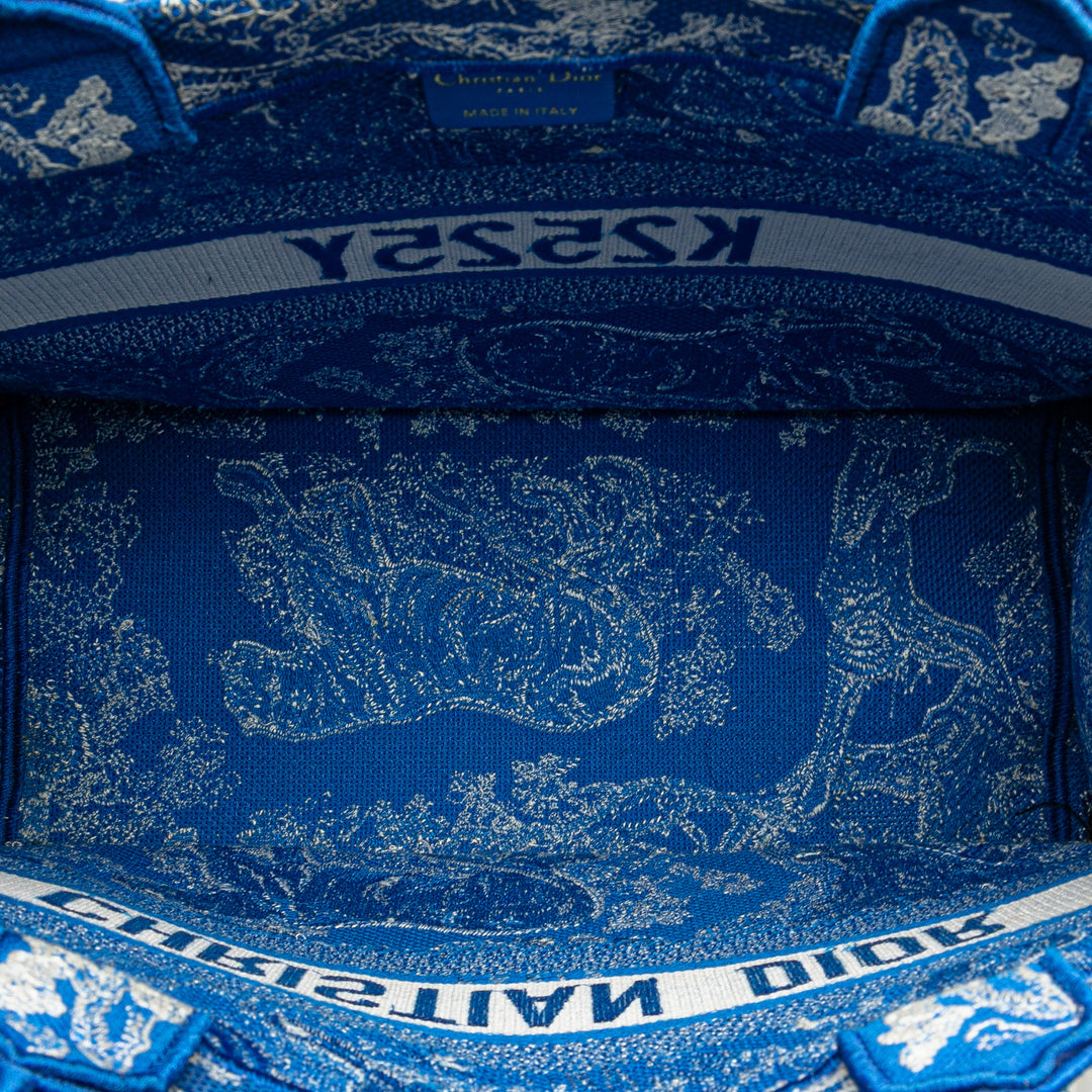 Medium Canvas Embroidered Dioriviera Toile De Jouy Book Tote Blue - Gaby Paris