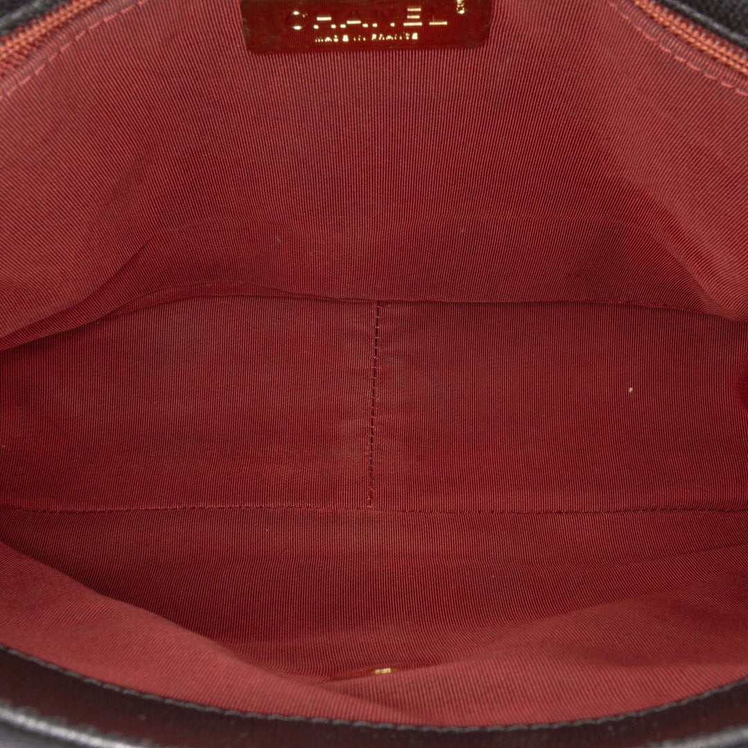 Chanel 19 à rabat Grand Cuir d'agneau Noir – vue 4 – GABY PARIS