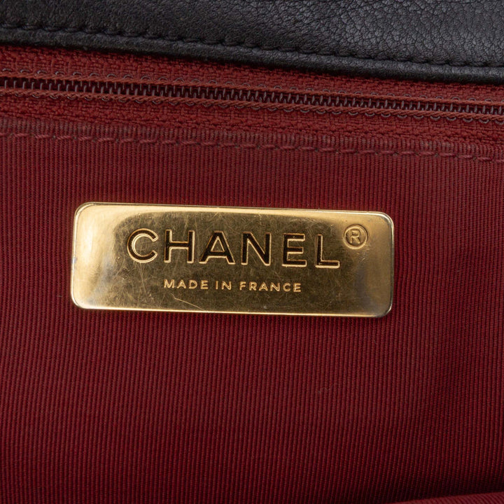 Chanel 19 à rabat Grand Cuir d'agneau Noir – vue 5 – GABY PARIS