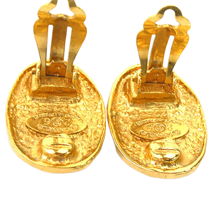 Chanel CC plaqué Crown Ovale À clip Boucles d'oreilles Doré – vue 4 – GABY PARIS