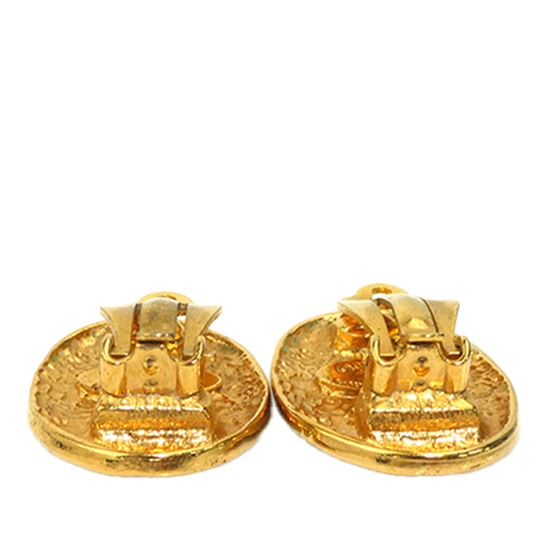 Chanel CC plaqué Crown Ovale À clip Boucles d'oreilles Doré – vue 8 – GABY PARIS