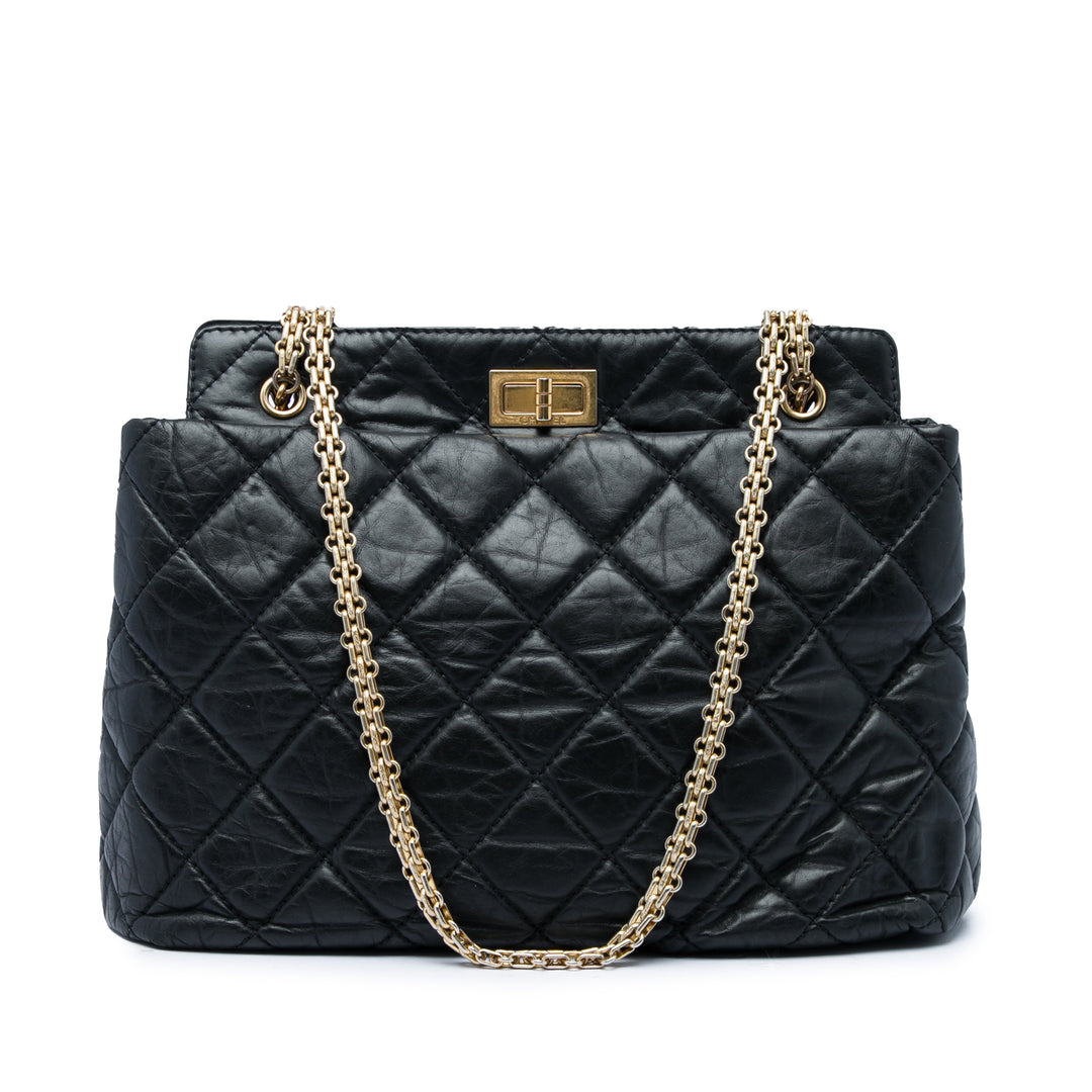 Chanel Matelassé vieilli Reissue 2.55 Cabas Moyen Cuir de veau Noir – vue principale – GABY PARIS