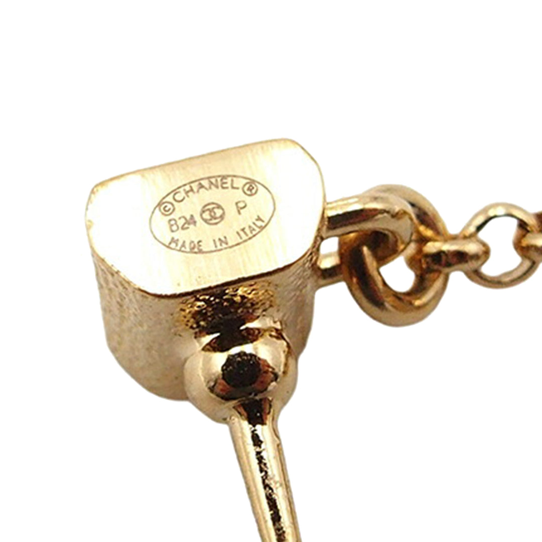 Chanel CC plaqué Émail pendantes fermoir poussette Boucles d’oreilles – GABY PARIS Authentique