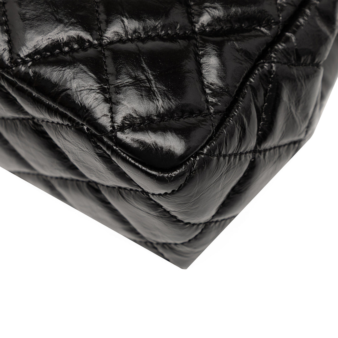 Chanel Medium Shiny Crumpled Cuir de veau Wavy CC Hobo Noir