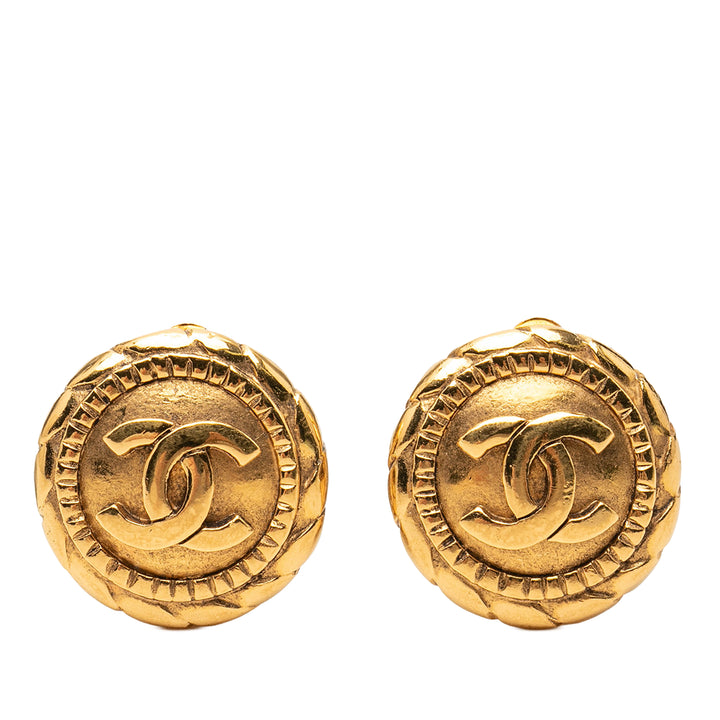 Chanel CC plaqué Bouton À clip Boucles d'oreilles Doré