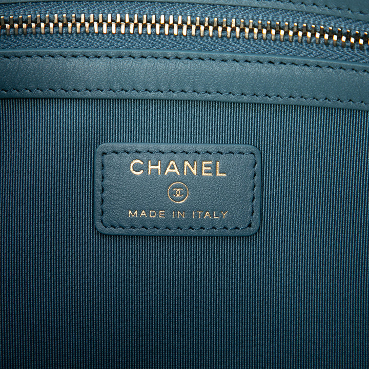 Chanel Medium Tweed Deauville O Étui Pochette