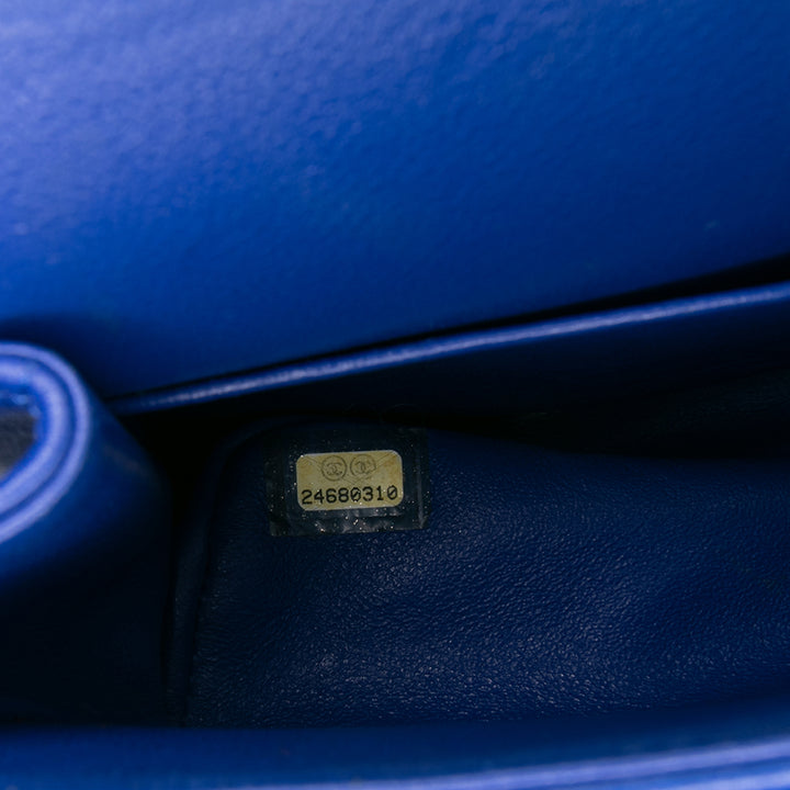 Chanel Medium Classic Chevron Cuir d’agneau Double rabat