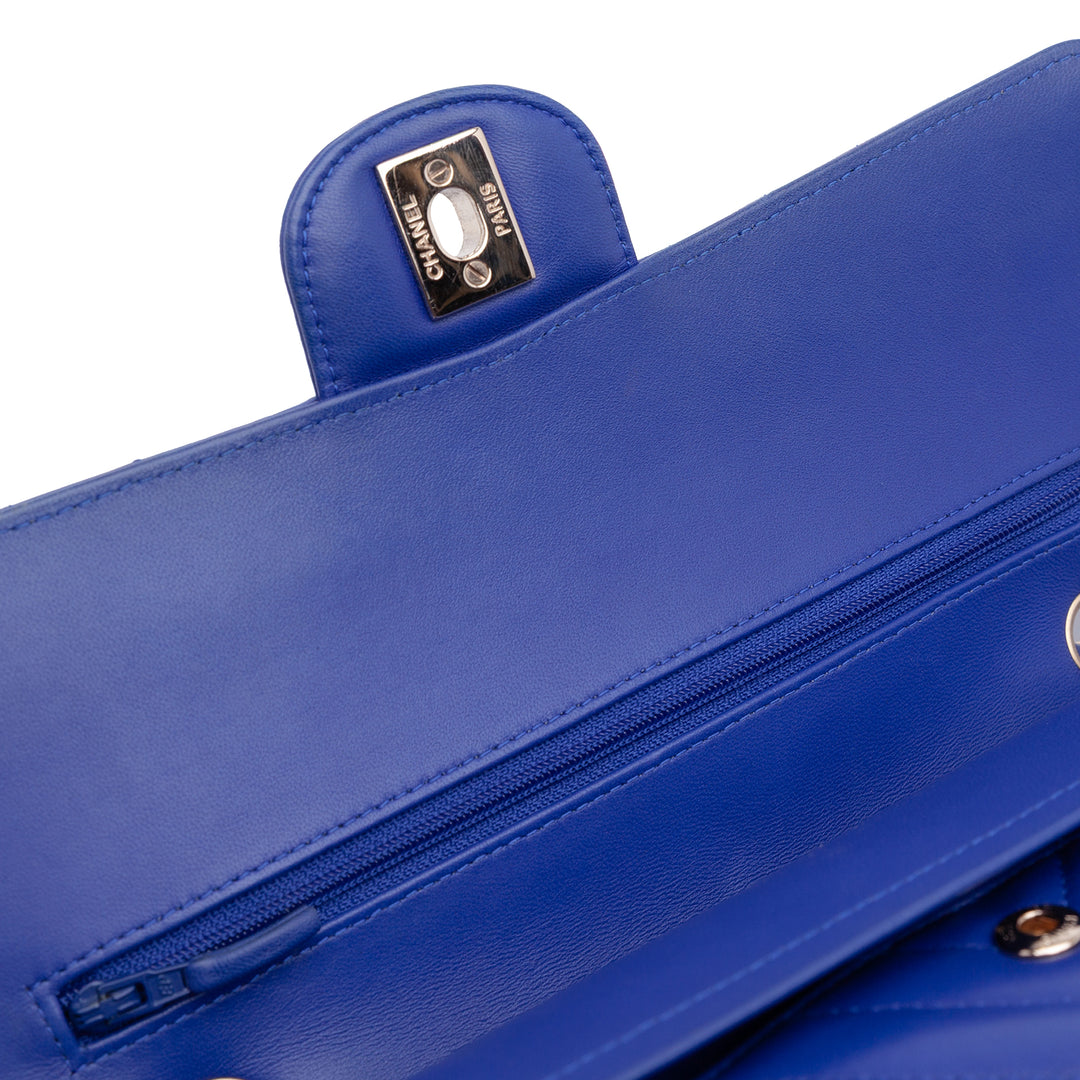 Chanel Medium Classic Chevron Cuir d’agneau Double rabat