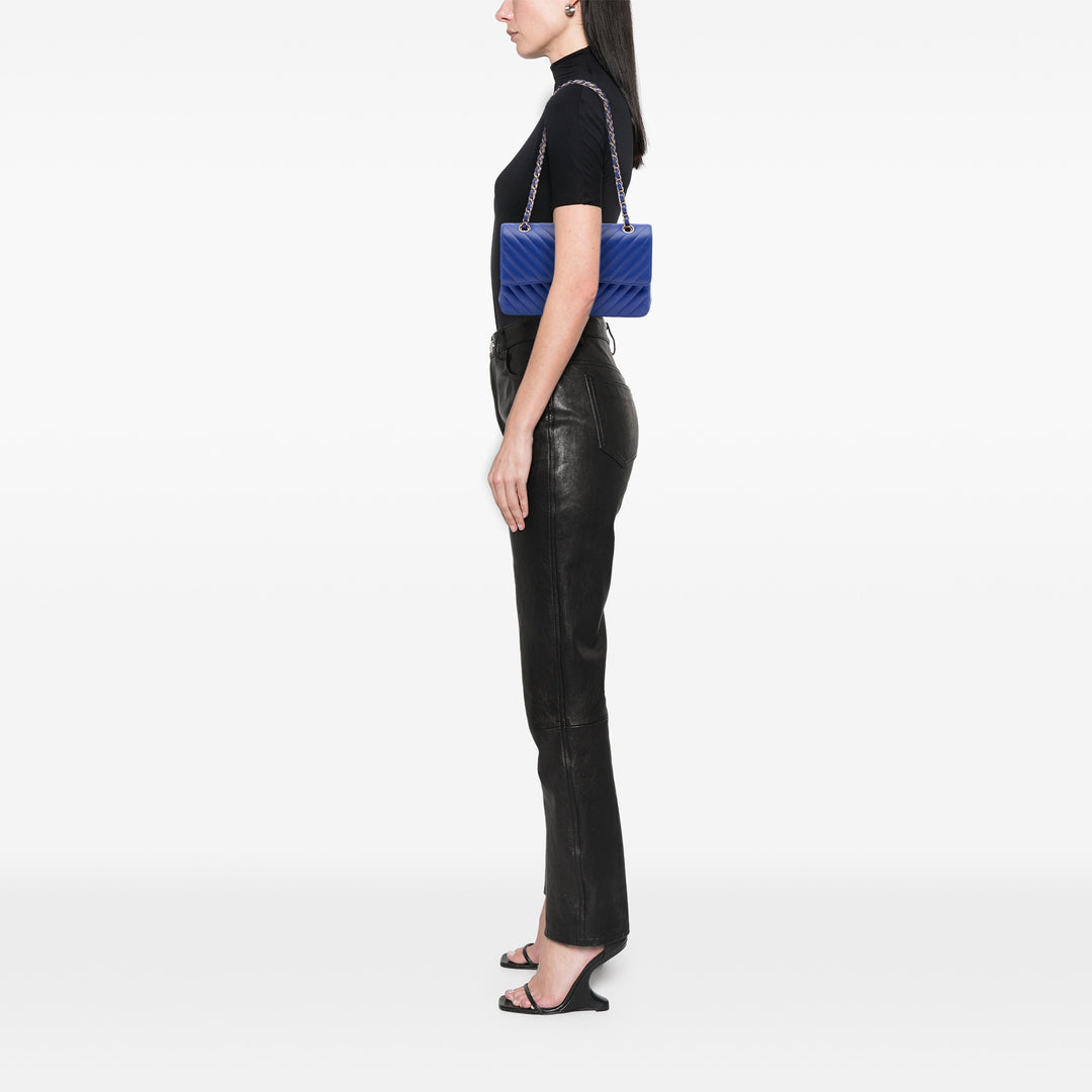 Chanel Medium Classic Chevron Cuir d’agneau Double rabat