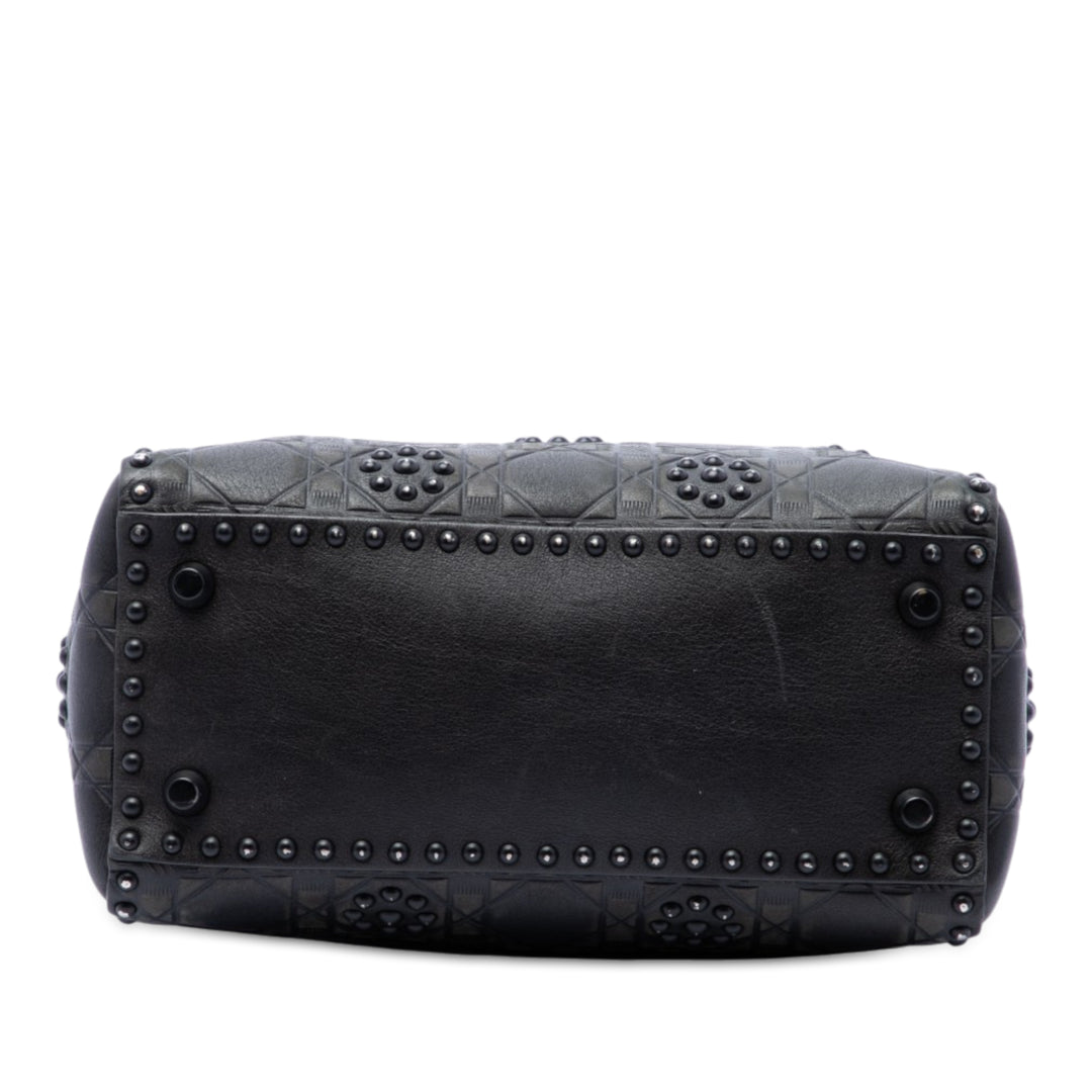 Dior Lady Dior Ultra Matte Cannage clouté Souple Moyen Cuir de veau Noir