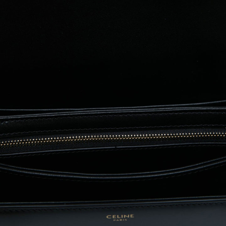Celine Sac bandoulière Classique brillant Triomphe Cuir de veau Noir – vue 4 – GABY PARIS