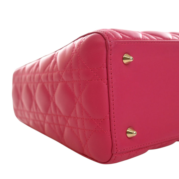 Lady Dior Cannage Moyen Cuir d'agneau Rose