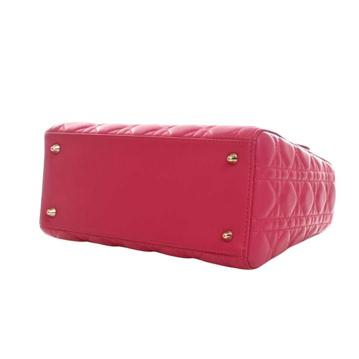 Lady Dior Cannage Moyen Cuir d'agneau Rose